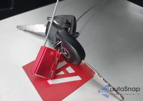 2013 Mazda Mazda3 I Sv z USA, uszkodzony, nr VIN JM1BL1TF3D1813659